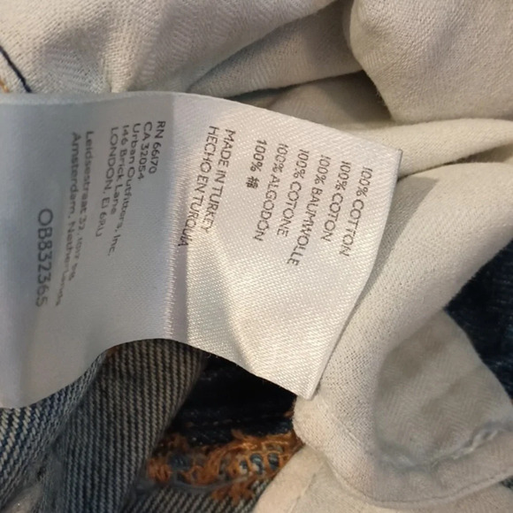 We The Free Faded Blue Frayed Distressed Straight Leg Cropped Jean A11 - Picture 7 of 8